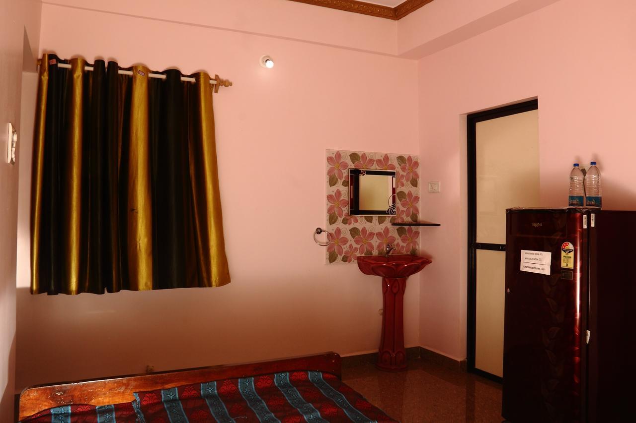 Sai Guru Guest House Anjuna Extérieur photo